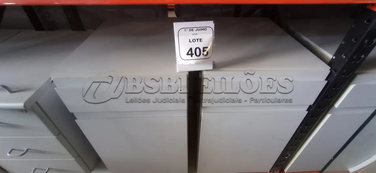 LOTE 405 - 02 ARMÁRIOS PARA CPU COM 01 PORTA E 01 GAVETA. (NO ESTADO) ATENÇÃO! FAZER A VISITAÇÃO ANTES DE ARREMATAR, NÃO SABEMOS SE FUNCIONA, LEILÃO NÃO TEM GARANTIA E NEM DEVOLUÇÃO, SUJEITO A POSSÍVEIS AVARIAS VISÍVEIS/OCULTAS E/OU AUSÊNCIA DE COMPONENTES.