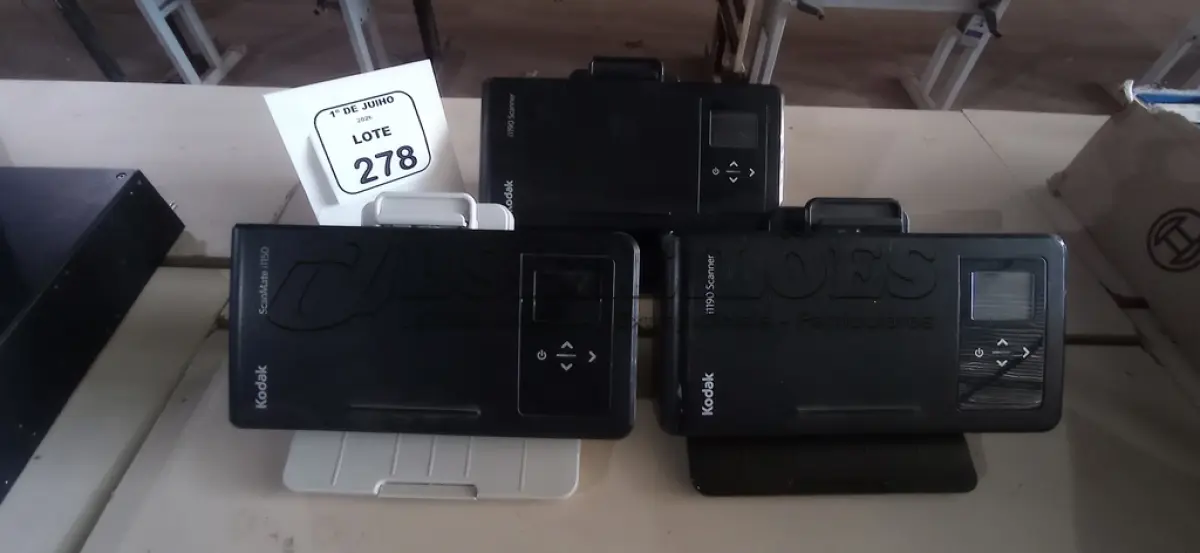 LOTE 278 - 03 SCANNERS DE MODELOS DIVERSOS MARCA KODAK. (NO ESTADO) ATENÇÃO! FAZER A VISITAÇÃO ANTES DE ARREMATAR, NÃO SABEMOS SE FUNCIONA, LEILÃO NÃO TEM GARANTIA E NEM DEVOLUÇÃO, SUJEITO A POSSÍVEIS AVARIAS VISÍVEIS/OCULTAS E/OU AUSÊNCIA DE COMPONENTES.