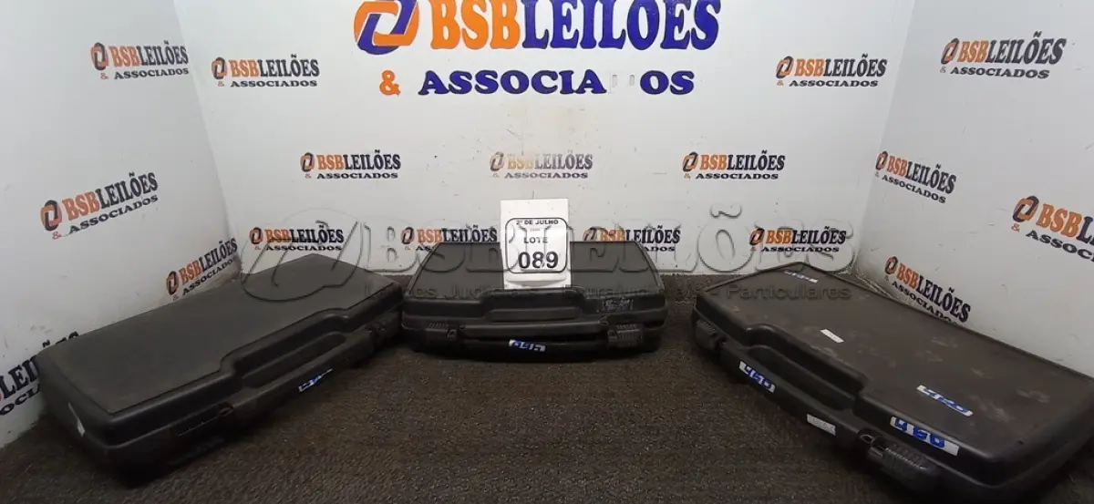 LOTE 089 - 03 CASES DE PLÁSTICO. (NO ESTADO) ATENÇÃO! FAZER A VISITAÇÃO ANTES DE ARREMATAR, NÃO SABEMOS SE FUNCIONA, LEILÃO NÃO TEM GARANTIA E NEM DEVOLUÇÃO, SUJEITO A POSSÍVEIS AVARIAS VISÍVEIS/OCULTAS E/OU AUSÊNCIA DE COMPONENTES.