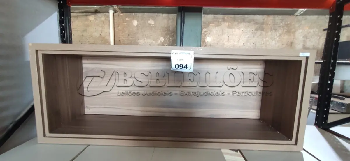 LOTE 094 - 01 NICHO AÉREO EM MADEIRA. NO ESTADO) ATENÇÃO! FAZER A VISITAÇÃO ANTES DE ARREMATAR, NÃO SABEMOS SE FUNCIONA, LEILÃO NÃO TEM GARANTIA E NEM DEVOLUÇÃO, SUJEITO A POSSÍVEIS AVARIAS VISÍVEIS/OCULTAS E/OU AUSÊNCIA DE COMPONENTES.