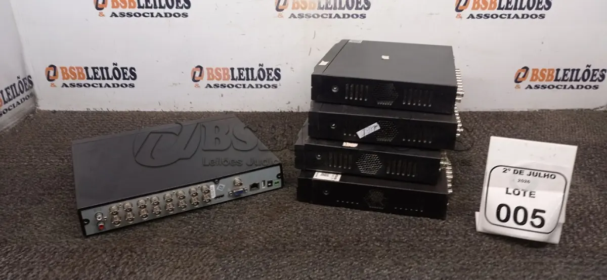 LOTE 005 - 05 APARELHOS DVR INCOMPLETOS. (NO ESTADO) ATENÇÃO! FAZER A VISITAÇÃO ANTES DE ARREMATAR, NÃO SABEMOS SE FUNCIONA, LEILÃO NÃO TEM GARANTIA E NEM DEVOLUÇÃO, SUJEITO A POSSÍVEIS AVARIAS VISÍVEIS/OCULTAS E/OU AUSÊNCIA DE COMPONENTES.