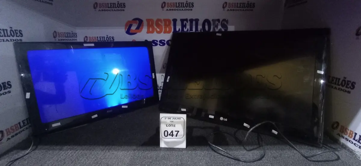 LOTE 047 - 02 TVS PARA RETIRADA DE PEÇAS MARCAS AOC E LG. (NO ESTADO) ATENÇÃO! FAZER A VISITAÇÃO ANTES DE ARREMATAR, NÃO SABEMOS SE FUNCIONA, LEILÃO NÃO TEM GARANTIA E NEM DEVOLUÇÃO, SUJEITO A POSSÍVEIS AVARIAS VISÍVEIS/OCULTAS E/OU AUSÊNCIA DE COMPONENTES.