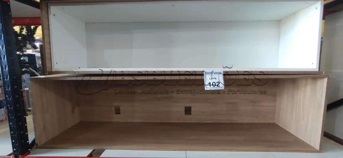 LOTE 102 - 02 NICHOS AÉREOS EM MADEIRA. (NO ESTADO) ATENÇÃO! FAZER A VISITAÇÃO ANTES DE ARREMATAR, NÃO SABEMOS SE FUNCIONA, LEILÃO NÃO TEM GARANTIA E NEM DEVOLUÇÃO, SUJEITO A POSSÍVEIS AVARIAS VISÍVEIS/OCULTAS E/OU AUSÊNCIA DE COMPONENTES.