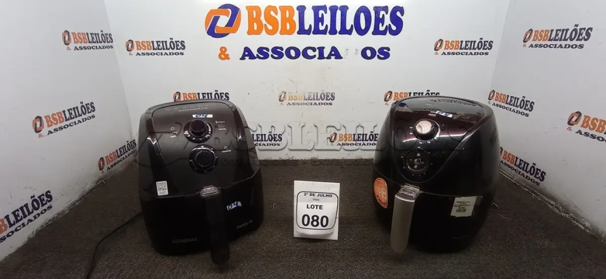 LOTE 080 - 02 AIR FRYER 220V MARCA MONDIAL. (NO ESTADO) ATENÇÃO! FAZER A VISITAÇÃO ANTES DE ARREMATAR, NÃO SABEMOS SE FUNCIONA, LEILÃO NÃO TEM GARANTIA E NEM DEVOLUÇÃO, SUJEITO A POSSÍVEIS AVARIAS VISÍVEIS/OCULTAS E/OU AUSÊNCIA DE COMPONENTES.