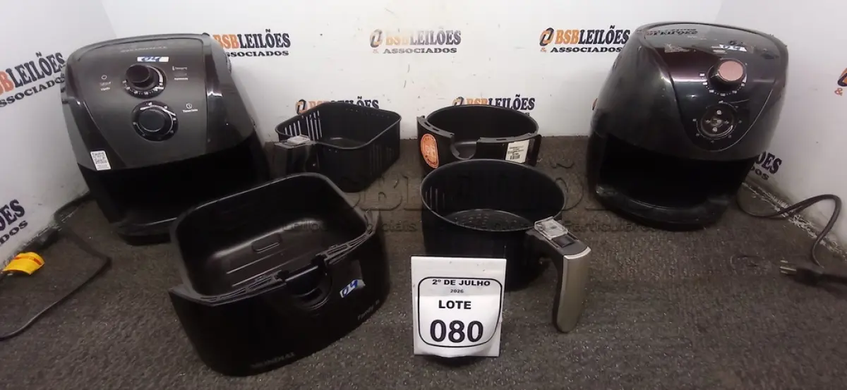 LOTE 080 - 02 AIR FRYER 220V MARCA MONDIAL. (NO ESTADO) ATENÇÃO! FAZER A VISITAÇÃO ANTES DE ARREMATAR, NÃO SABEMOS SE FUNCIONA, LEILÃO NÃO TEM GARANTIA E NEM DEVOLUÇÃO, SUJEITO A POSSÍVEIS AVARIAS VISÍVEIS/OCULTAS E/OU AUSÊNCIA DE COMPONENTES.