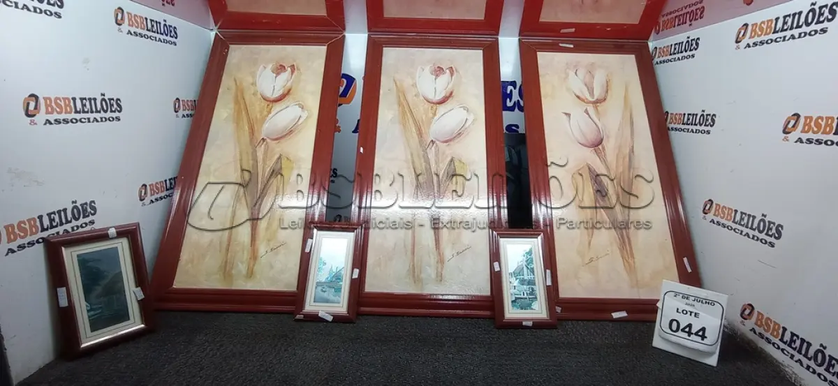 LOTE 044 - 07 QUADROS DECORATIVOS. (NO ESTADO) ATENÇÃO! FAZER A VISITAÇÃO ANTES DE ARREMATAR, NÃO SABEMOS SE FUNCIONA, LEILÃO NÃO TEM GARANTIA E NEM DEVOLUÇÃO, SUJEITO A POSSÍVEIS AVARIAS VISÍVEIS/OCULTAS E/OU AUSÊNCIA DE COMPONENTES.