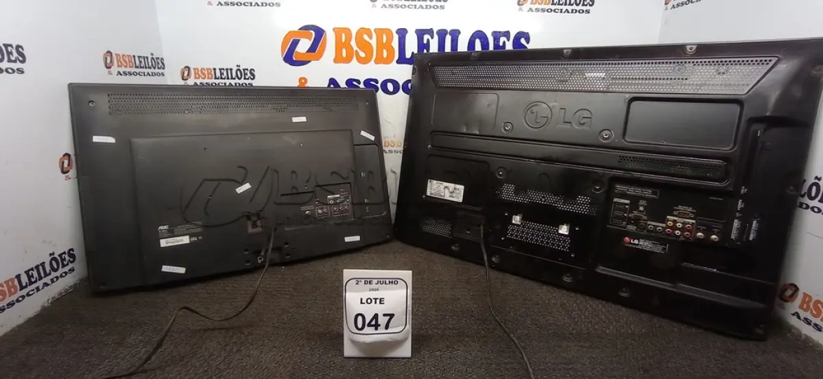 LOTE 047 - 02 TVS PARA RETIRADA DE PEÇAS MARCAS AOC E LG. (NO ESTADO) ATENÇÃO! FAZER A VISITAÇÃO ANTES DE ARREMATAR, NÃO SABEMOS SE FUNCIONA, LEILÃO NÃO TEM GARANTIA E NEM DEVOLUÇÃO, SUJEITO A POSSÍVEIS AVARIAS VISÍVEIS/OCULTAS E/OU AUSÊNCIA DE COMPONENTES.