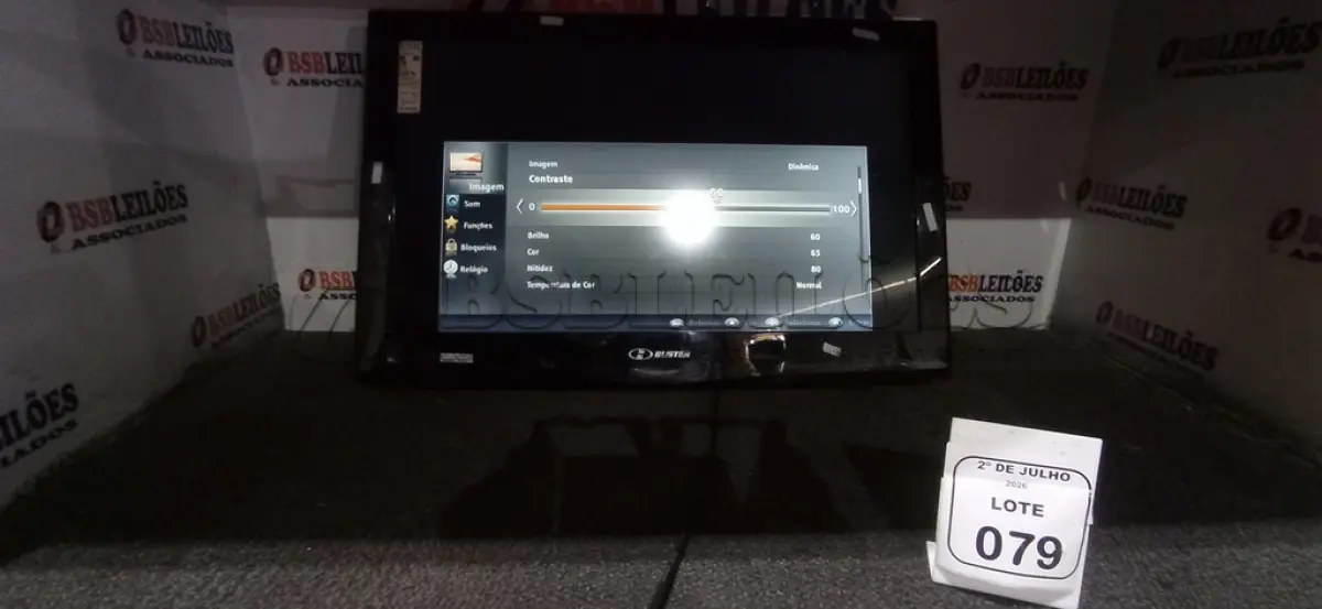 LOTE 079 - 01 TV 32’’ MARCA BUSTER PARA RETIRADA DE PEÇAS. (NO ESTADO) ATENÇÃO! FAZER A VISITAÇÃO ANTES DE ARREMATAR, NÃO SABEMOS SE FUNCIONA, LEILÃO NÃO TEM GARANTIA E NEM DEVOLUÇÃO, SUJEITO A POSSÍVEIS AVARIAS VISÍVEIS/OCULTAS E/OU AUSÊNCIA DE COMPONENTES.