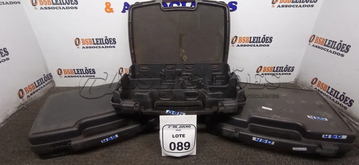 LOTE 089 - 03 CASES DE PLÁSTICO. (NO ESTADO) ATENÇÃO! FAZER A VISITAÇÃO ANTES DE ARREMATAR, NÃO SABEMOS SE FUNCIONA, LEILÃO NÃO TEM GARANTIA E NEM DEVOLUÇÃO, SUJEITO A POSSÍVEIS AVARIAS VISÍVEIS/OCULTAS E/OU AUSÊNCIA DE COMPONENTES.