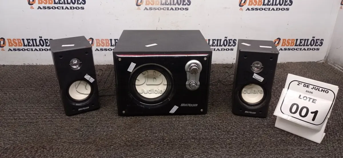 LOTE 001 - 01 SUBWOOFER MARCA MULTILASER. (NO ESTADO) ATENÇÃO! FAZER A VISITAÇÃO ANTES DE ARREMATAR, NÃO SABEMOS SE FUNCIONA, LEILÃO NÃO TEM GARANTIA E NEM DEVOLUÇÃO, SUJEITO A POSSÍVEIS AVARIAS VISÍVEIS/OCULTAS E/OU AUSÊNCIA DE COMPONENTES.