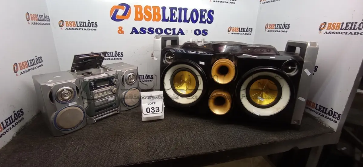 LOTE 033 - 01 APARELHO DE SOM MODELO PARTY MACHINE FWP2000 MARCA PHILCO E 01 MICRO SYSTEM MARCA HYPSON. (NO ESTADO) ATENÇÃO! FAZER A VISITAÇÃO ANTES DE ARREMATAR, NÃO SABEMOS SE FUNCIONA, LEILÃO NÃO TEM GARANTIA E NEM DEVOLUÇÃO, SUJEITO A POSSÍVEIS AVARIAS VISÍVEIS/OCULTAS E/OU AUSÊNCIA DE COMPONENTES.