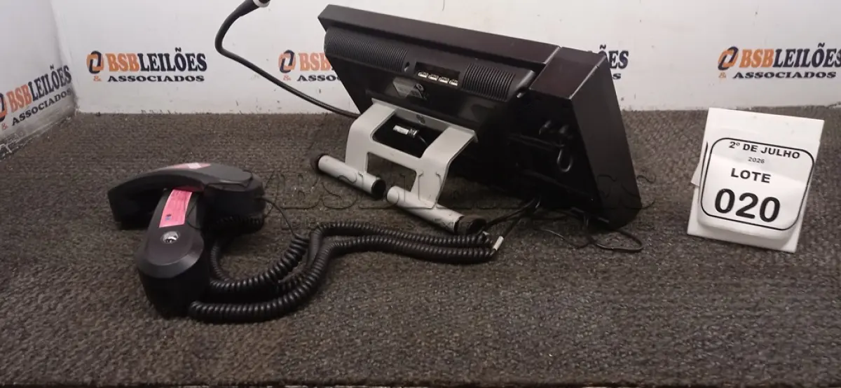 LOTE 020 - 01 APARELHO TELEFÔNICO MODELO IPT- PRO-T4 VOID IP. (NO ESTADO) ATENÇÃO! FAZER A VISITAÇÃO ANTES DE ARREMATAR, NÃO SABEMOS SE FUNCIONA, LEILÃO NÃO TEM GARANTIA E NEM DEVOLUÇÃO, SUJEITO A POSSÍVEIS AVARIAS VISÍVEIS/OCULTAS E/OU AUSÊNCIA DE COMPONENTES.