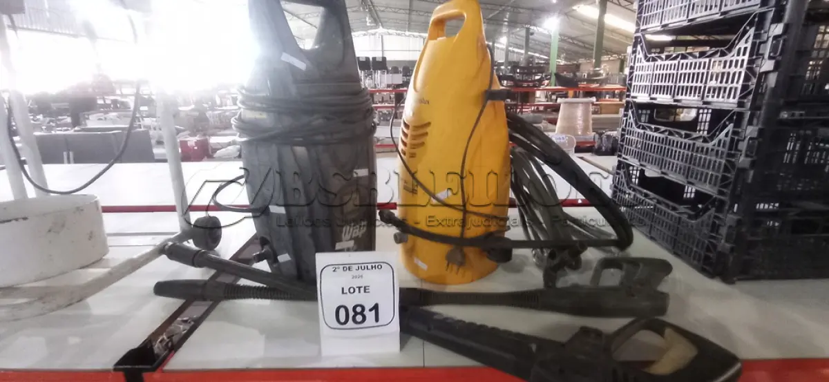 LOTE 081 - 02 LAVADORAS DE ALTA PRESSÃO MARCAS WAP E ELECTROLUX. (NO ESTADO) ATENÇÃO! FAZER A VISITAÇÃO ANTES DE ARREMATAR, NÃO SABEMOS SE FUNCIONA, LEILÃO NÃO TEM GARANTIA E NEM DEVOLUÇÃO, SUJEITO A POSSÍVEIS AVARIAS VISÍVEIS/OCULTAS E/OU AUSÊNCIA DE COMPONENTES.