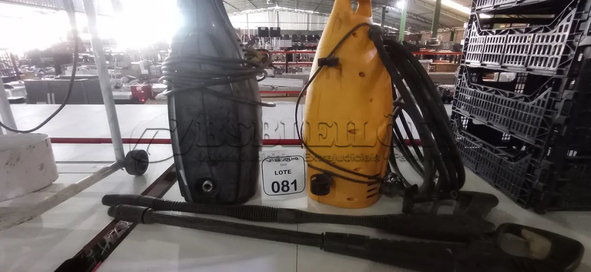 LOTE 081 - 02 LAVADORAS DE ALTA PRESSÃO MARCAS WAP E ELECTROLUX. (NO ESTADO) ATENÇÃO! FAZER A VISITAÇÃO ANTES DE ARREMATAR, NÃO SABEMOS SE FUNCIONA, LEILÃO NÃO TEM GARANTIA E NEM DEVOLUÇÃO, SUJEITO A POSSÍVEIS AVARIAS VISÍVEIS/OCULTAS E/OU AUSÊNCIA DE COMPONENTES.