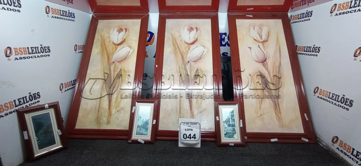 LOTE 044 - 07 QUADROS DECORATIVOS. (NO ESTADO) ATENÇÃO! FAZER A VISITAÇÃO ANTES DE ARREMATAR, NÃO SABEMOS SE FUNCIONA, LEILÃO NÃO TEM GARANTIA E NEM DEVOLUÇÃO, SUJEITO A POSSÍVEIS AVARIAS VISÍVEIS/OCULTAS E/OU AUSÊNCIA DE COMPONENTES.