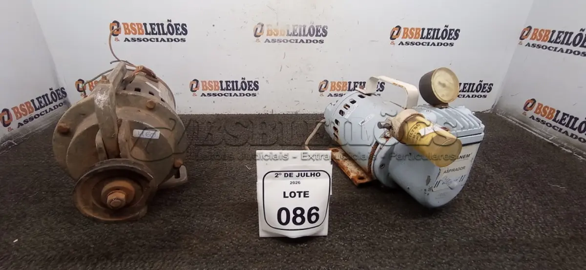 LOTE 086 - 02 MOTORES ELÉTRICOS. (NO ESTADO) ATENÇÃO! FAZER A VISITAÇÃO ANTES DE ARREMATAR, NÃO SABEMOS SE FUNCIONA, LEILÃO NÃO TEM GARANTIA E NEM DEVOLUÇÃO, SUJEITO A POSSÍVEIS AVARIAS VISÍVEIS/OCULTAS E/OU AUSÊNCIA DE COMPONENTES.