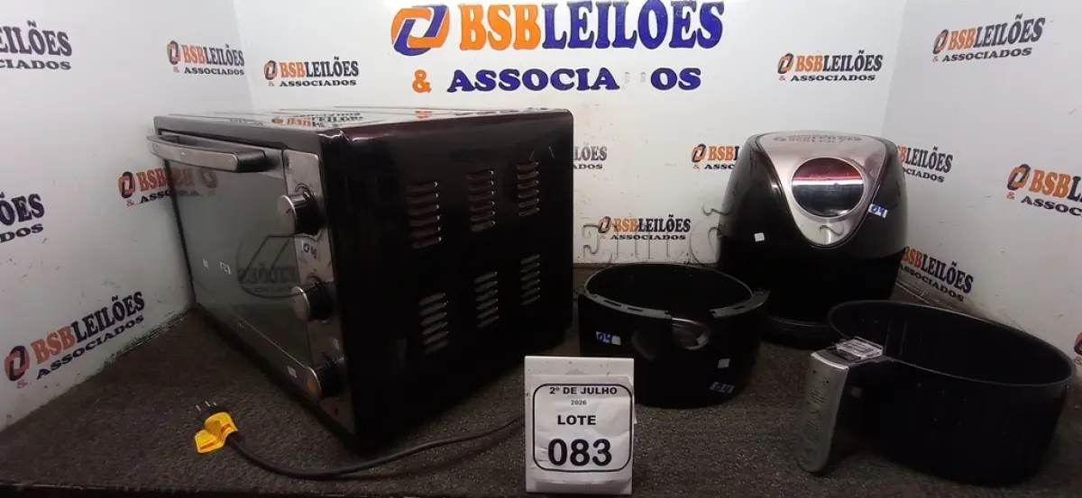 LOTE 083 - 01 FORNO ELÉTRICO 52L MARCA MONDIAL E 01 AIRFRYER 220V MARCA MONDIAL. (NO ESTADO) ATENÇÃO! FAZER A VISITAÇÃO ANTES DE ARREMATAR, NÃO SABEMOS SE FUNCIONA, LEILÃO NÃO TEM GARANTIA E NEM DEVOLUÇÃO, SUJEITO A POSSÍVEIS AVARIAS VISÍVEIS/OCULTAS E/OU AUSÊNCIA DE COMPONENTES.