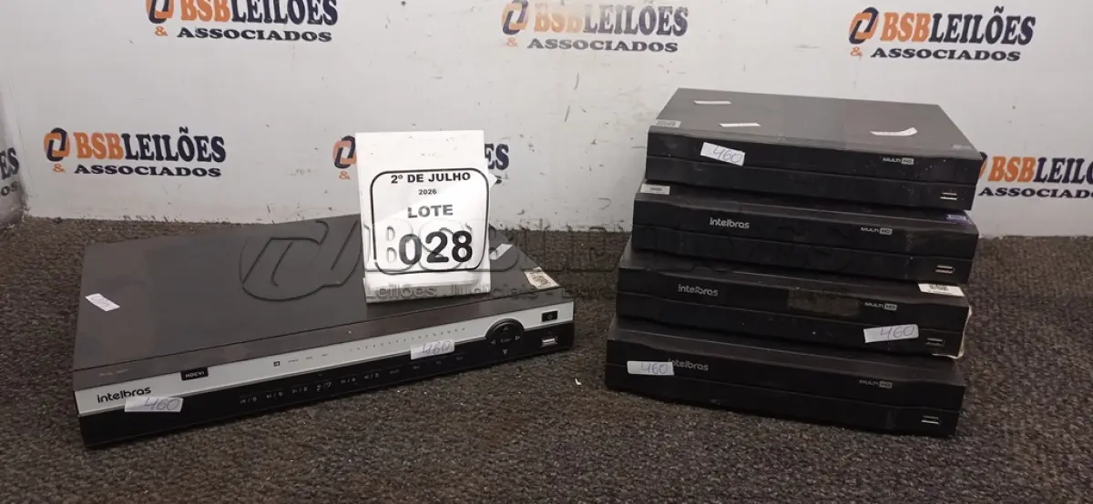 LOTE 028 - 05 APARELHOS DVR INCOMPLETOS. (NO ESTADO) ATENÇÃO! FAZER A VISITAÇÃO ANTES DE ARREMATAR, NÃO SABEMOS SE FUNCIONA, LEILÃO NÃO TEM GARANTIA E NEM DEVOLUÇÃO, SUJEITO A POSSÍVEIS AVARIAS VISÍVEIS/OCULTAS E/OU AUSÊNCIA DE COMPONENTES.
