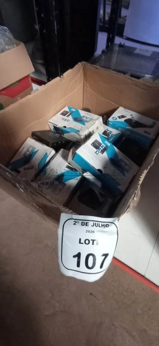 LOTE 107 - 01 LOTE COM VÁRIOS APARELHOS DE TV BOX MODELOS SMART PRO 4K HD. (NO ESTADO) ATENÇÃO! FAZER A VISITAÇÃO ANTES DE ARREMATAR, NÃO SABEMOS SE FUNCIONA, LEILÃO NÃO TEM GARANTIA E NEM DEVOLUÇÃO, SUJEITO A POSSÍVEIS AVARIAS VISÍVEIS/OCULTAS E/OU AUSÊNCIA DE COMPONENTES.