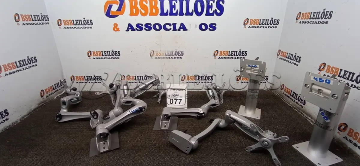 LOTE 077 - 01 LOTE COM VÁRIOS SUPORTES DE MONITOR DE MODELOS DIVERSOS. (NO ESTADO) ATENÇÃO! FAZER A VISITAÇÃO ANTES DE ARREMATAR, NÃO SABEMOS SE FUNCIONA, LEILÃO NÃO TEM GARANTIA E NEM DEVOLUÇÃO, SUJEITO A POSSÍVEIS AVARIAS VISÍVEIS/OCULTAS E/OU AUSÊNCIA DE COMPONENTES.