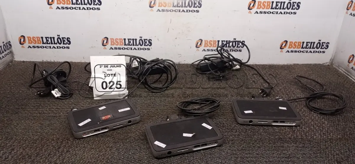 LOTE 025 - 03 MINICOMPUTADORES TERMINAIS MARCA WYSE. (NO ESTADO) ATENÇÃO! FAZER A VISITAÇÃO ANTES DE ARREMATAR, NÃO SABEMOS SE FUNCIONA, LEILÃO NÃO TEM GARANTIA E NEM DEVOLUÇÃO, SUJEITO A POSSÍVEIS AVARIAS VISÍVEIS/OCULTAS E/OU AUSÊNCIA DE COMPONENTES.