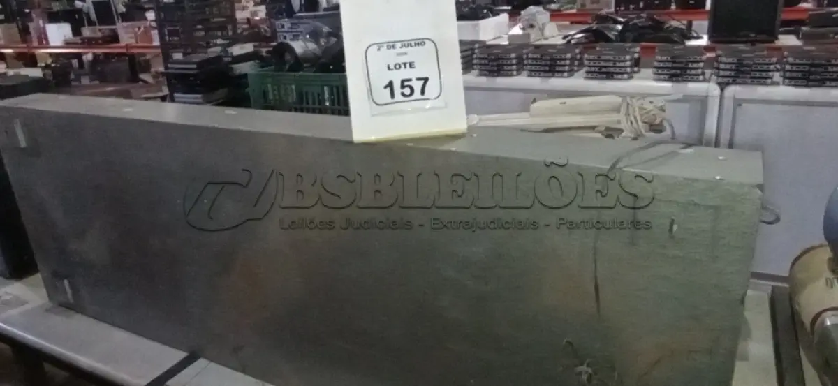 LOTE 157 - 02 NEGATOSCÓPIO MARCA EMB. (NO ESTADO) ATENÇÃO! FAZER A VISITAÇÃO ANTES DE ARREMATAR, NÃO SABEMOS SE FUNCIONA, LEILÃO NÃO TEM GARANTIA E NEM DEVOLUÇÃO, SUJEITO A POSSÍVEIS AVARIAS VISÍVEIS/OCULTAS E/OU AUSÊNCIA DE COMPONENTES.