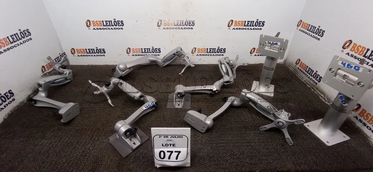 LOTE 077 - 01 LOTE COM VÁRIOS SUPORTES DE MONITOR DE MODELOS DIVERSOS. (NO ESTADO) ATENÇÃO! FAZER A VISITAÇÃO ANTES DE ARREMATAR, NÃO SABEMOS SE FUNCIONA, LEILÃO NÃO TEM GARANTIA E NEM DEVOLUÇÃO, SUJEITO A POSSÍVEIS AVARIAS VISÍVEIS/OCULTAS E/OU AUSÊNCIA DE COMPONENTES.