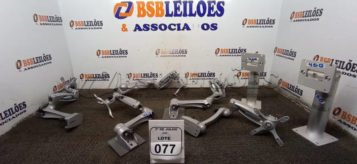 LOTE 077 - 01 LOTE COM VÁRIOS SUPORTES DE MONITOR DE MODELOS DIVERSOS. (NO ESTADO) ATENÇÃO! FAZER A VISITAÇÃO ANTES DE ARREMATAR, NÃO SABEMOS SE FUNCIONA, LEILÃO NÃO TEM GARANTIA E NEM DEVOLUÇÃO, SUJEITO A POSSÍVEIS AVARIAS VISÍVEIS/OCULTAS E/OU AUSÊNCIA DE COMPONENTES.