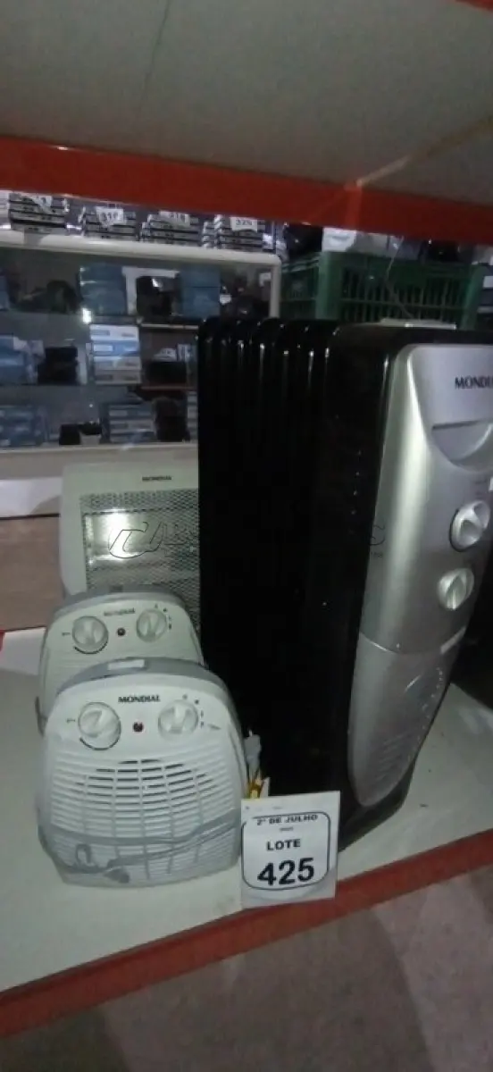LOTE 425 - 04 AQUECEDORES DE MODELOS DIVERSOS MARCA MONDIAL. (NO ESTADO) ATENÇÃO! FAZER A VISITAÇÃO ANTES DE ARREMATAR, NÃO SABEMOS SE FUNCIONA, LEILÃO NÃO TEM GARANTIA E NEM DEVOLUÇÃO, SUJEITO A POSSÍVEIS AVARIAS VISÍVEIS/OCULTAS E/OU AUSÊNCIA DE COMPONENTES.