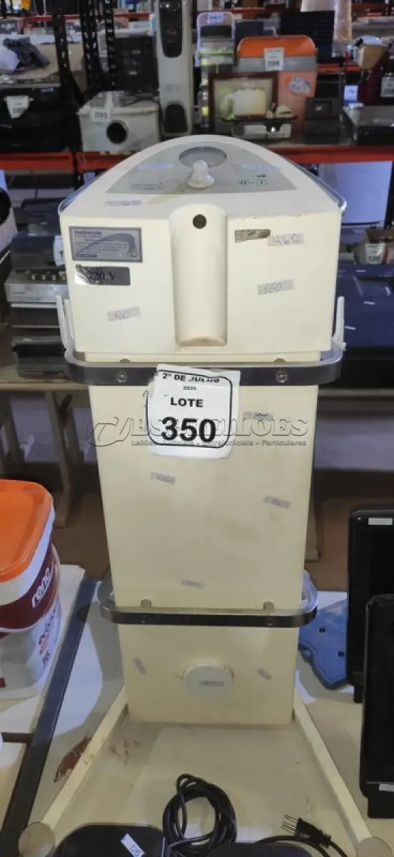 LOTE 350 - 01 ASPIRADOR CIRÚRGICO  MARCA MEDAP TWISTA. (NO ESTADO) ATENÇÃO! FAZER A VISITAÇÃO ANTES DE ARREMATAR, NÃO SABEMOS SE FUNCIONA, LEILÃO NÃO TEM GARANTIA E NEM DEVOLUÇÃO, SUJEITO A POSSÍVEIS AVARIAS VISÍVEIS/OCULTAS E/OU AUSÊNCIA DE COMPONENTES.