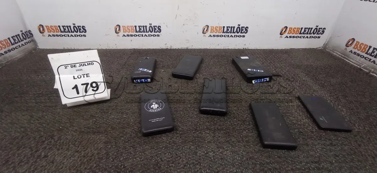 LOTE 179 - 06 CARREGADORES PORTÁTEIS DE MARCAS E MODELOS DIVERSOS. (NO ESTADO) ATENÇÃO! FAZER A VISITAÇÃO ANTES DE ARREMATAR, NÃO SABEMOS SE FUNCIONA, LEILÃO NÃO TEM GARANTIA E NEM DEVOLUÇÃO, SUJEITO A POSSÍVEIS AVARIAS VISÍVEIS/OCULTAS E/OU AUSÊNCIA DE COMPONENTES.