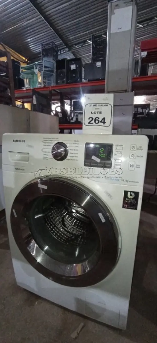LOTE 264 - 01 MÁQUINA LAVA E SECA 10,1 KG MARCA SAMSUNG. (NO ESTADO) ATENÇÃO! FAZER A VISITAÇÃO ANTES DE ARREMATAR, NÃO SABEMOS SE FUNCIONA, LEILÃO NÃO TEM GARANTIA E NEM DEVOLUÇÃO, SUJEITO A POSSÍVEIS AVARIAS VISÍVEIS/OCULTAS E/OU AUSÊNCIA DE COMPONENTES.