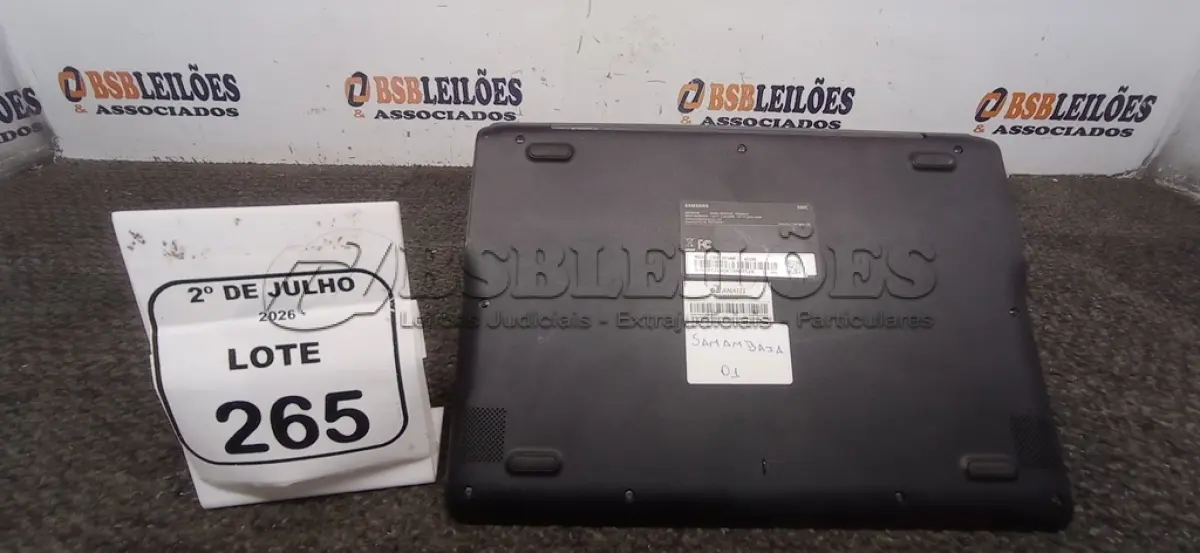 LOTE 265 - 01 CROMEBOOK LINHA CONNECT MEMÓRIA 2GB, 16GB E.MMC TELA DE 11.6’’ MARCA SAMSUNG SEM FONTE. (NO ESTADO) ATENÇÃO! FAZER A VISITAÇÃO ANTES DE ARREMATAR, NÃO SABEMOS SE FUNCIONA, LEILÃO NÃO TEM GARANTIA E NEM DEVOLUÇÃO, SUJEITO A POSSÍVEIS AVARIAS VISÍVEIS/OCULTAS E/OU AUSÊNCIA DE COMPONENTES.