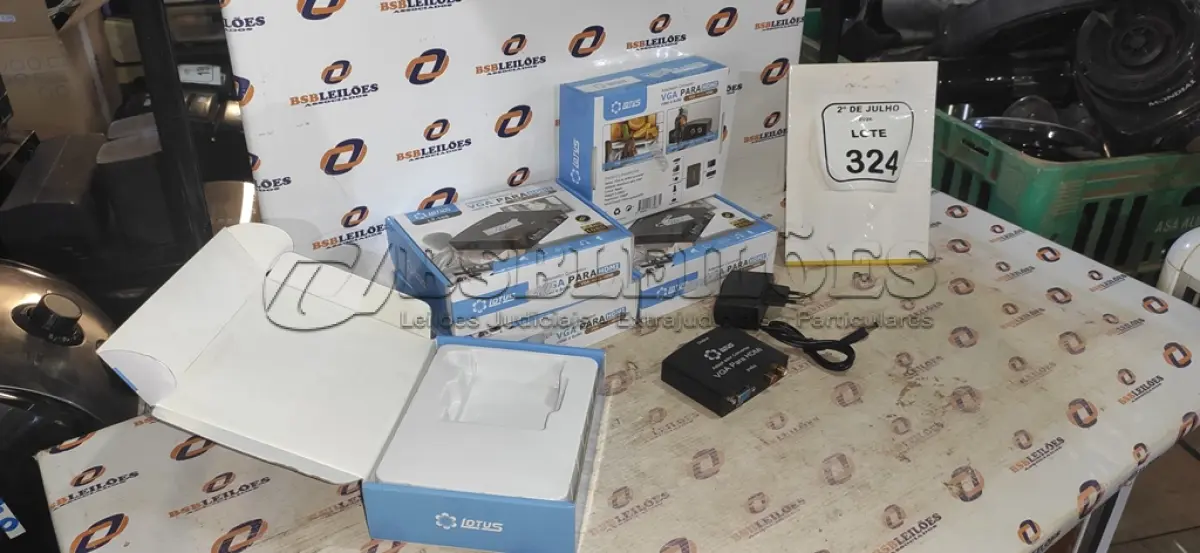 LOTE 324 - 05 ADAPTADORES CONVERSOR VGA PARA HDMI MARCA LOTUS. (NO ESTADO) ATENÇÃO! FAZER A VISITAÇÃO ANTES DE ARREMATAR, NÃO SABEMOS SE FUNCIONA, LEILÃO NÃO TEM GARANTIA E NEM DEVOLUÇÃO, SUJEITO A POSSÍVEIS AVARIAS VISÍVEIS/OCULTAS E/OU AUSÊNCIA DE COMPONENTES.