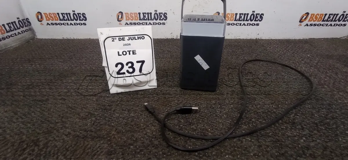 LOTE 237 - 01 POWER BANK DE 100W MARCA HREBOS. (NO ESTADO) ATENÇÃO! FAZER A VISITAÇÃO ANTES DE ARREMATAR, NÃO SABEMOS SE FUNCIONA, LEILÃO NÃO TEM GARANTIA E NEM DEVOLUÇÃO, SUJEITO A POSSÍVEIS AVARIAS VISÍVEIS/OCULTAS E/OU AUSÊNCIA DE COMPONENTES.