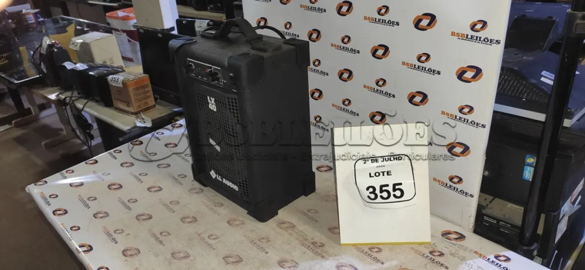 LOTE 355 - 01 MINI AMPLIFICADOR MODELO LX40 MARCA LL AUDIO. (NO ESTADO) ATENÇÃO! FAZER A VISITAÇÃO ANTES DE ARREMATAR, NÃO SABEMOS SE FUNCIONA, LEILÃO NÃO TEM GARANTIA E NEM DEVOLUÇÃO, SUJEITO A POSSÍVEIS AVARIAS VISÍVEIS/OCULTAS E/OU AUSÊNCIA DE COMPONENTES.