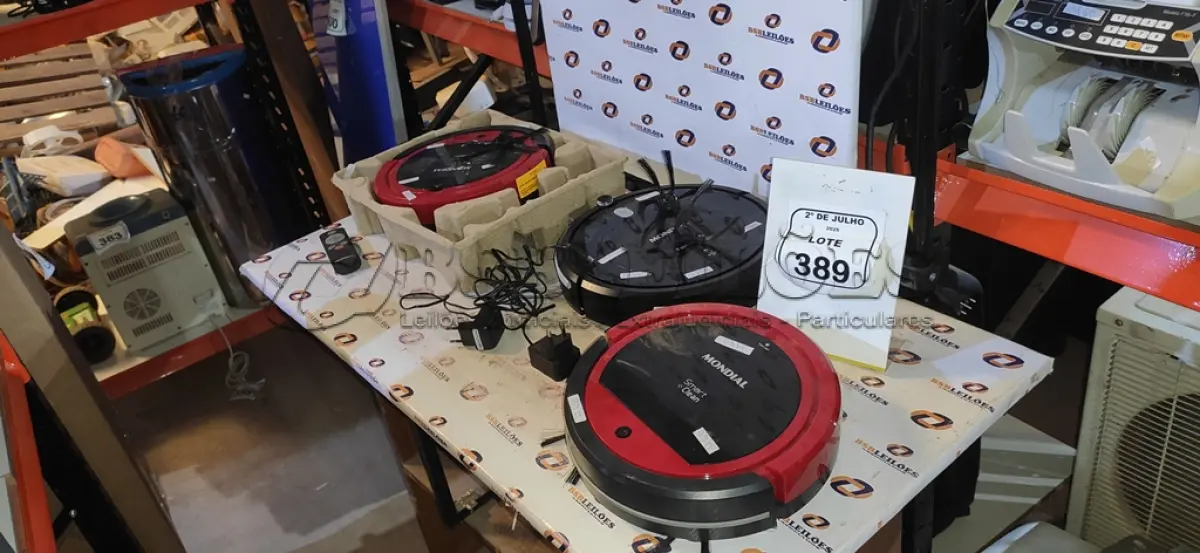 LOTE 389 - 03 ASPIRADORES ROBÔ MARCA MONDIAL. (NO ESTADO) ATENÇÃO! FAZER A VISITAÇÃO ANTES DE ARREMATAR, NÃO SABEMOS SE FUNCIONA, LEILÃO NÃO TEM GARANTIA E NEM DEVOLUÇÃO, SUJEITO A POSSÍVEIS AVARIAS VISÍVEIS/OCULTAS E/OU AUSÊNCIA DE COMPONENTES.