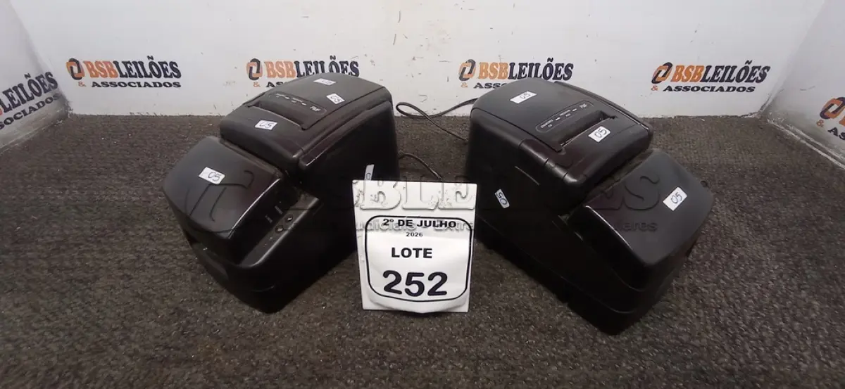 LOTE 252 - 02 IMPRESSORAS TÉRMICAS. (NO ESTADO) ATENÇÃO! FAZER A VISITAÇÃO ANTES DE ARREMATAR, NÃO SABEMOS SE FUNCIONA, LEILÃO NÃO TEM GARANTIA E NEM DEVOLUÇÃO, SUJEITO A POSSÍVEIS AVARIAS VISÍVEIS/OCULTAS E/OU AUSÊNCIA DE COMPONENTES.