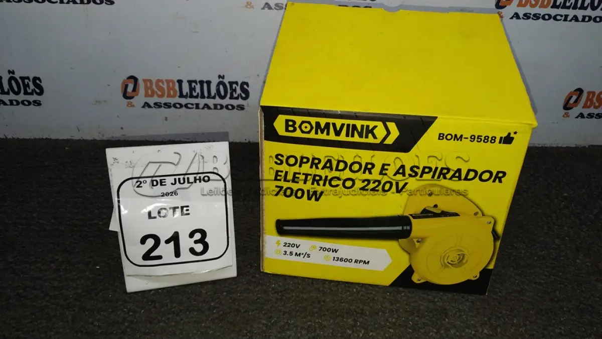 LOTE 213 - 01 SOPRADOR E ASPIRADOR 220V 700W MARCA BOMVINK. (NO ESTADO) ATENÇÃO! FAZER A VISITAÇÃO ANTES DE ARREMATAR, NÃO SABEMOS SE FUNCIONA, LEILÃO NÃO TEM GARANTIA E NEM DEVOLUÇÃO, SUJEITO A POSSÍVEIS AVARIAS VISÍVEIS/OCULTAS E/OU AUSÊNCIA DE COMPONENTES.
