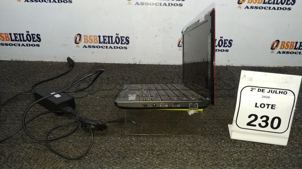 LOTE 230 - 01 NOTEBOOK MODELO IDEAPAD S10-3 MARCA LENOVO COM FONTE. (NO ESTADO) ATENÇÃO! FAZER A VISITAÇÃO ANTES DE ARREMATAR, NÃO SABEMOS SE FUNCIONA, LEILÃO NÃO TEM GARANTIA E NEM DEVOLUÇÃO, SUJEITO A POSSÍVEIS AVARIAS VISÍVEIS/OCULTAS E/OU AUSÊNCIA DE COMPONENTES.