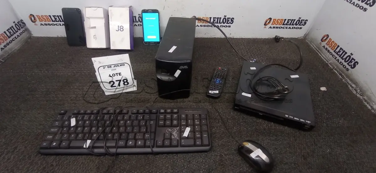 LOTE 278 - 01 NOBREAK 1.000VA MARCA SMS, 02 CELULARES MARCA SAMSUNG, 01 APARELHO DVD MARCA MULTILASER, 01 TECLADO DE PC E 01 MOUSE. (NO ESTADO) ATENÇÃO! FAZER A VISITAÇÃO ANTES DE ARREMATAR, NÃO SABEMOS SE FUNCIONA, LEILÃO NÃO TEM GARANTIA E NEM DEVOLUÇÃO, SUJEITO A POSSÍVEIS AVARIAS VISÍVEIS/OCULTAS E/OU AUSÊNCIA DE COMPONENTES.