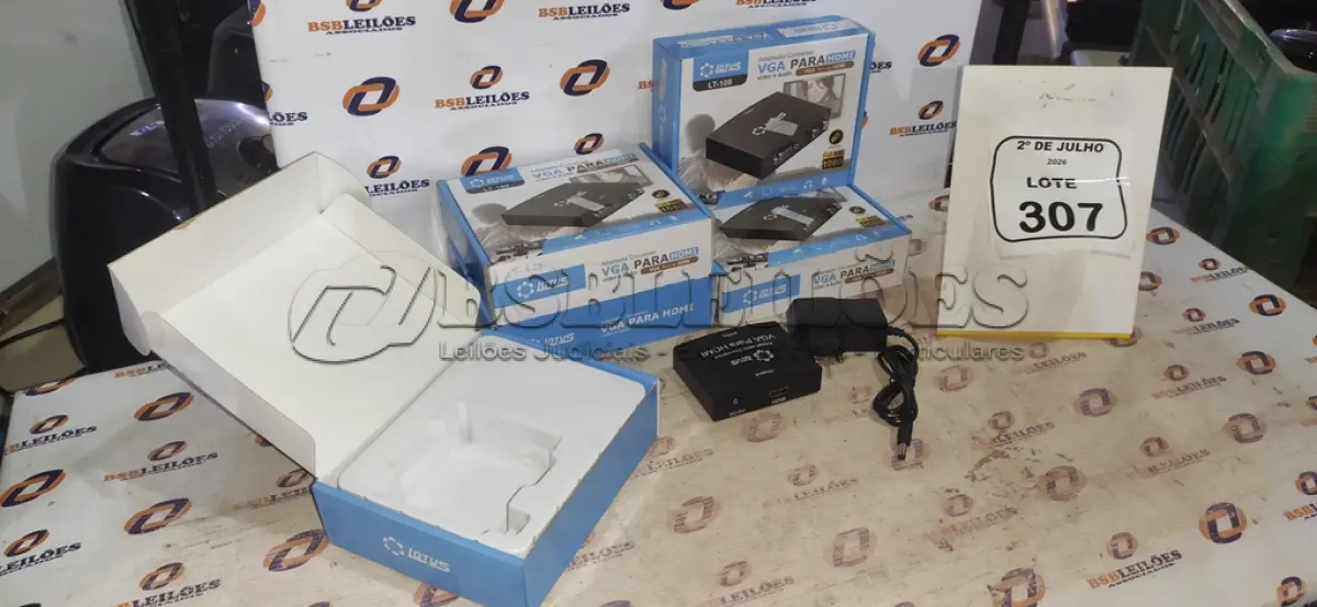 LOTE 307 - 05 ADAPTADORES CONVERSOR VGA PARA HDMI MARCA LOTUS. (NO ESTADO) ATENÇÃO! FAZER A VISITAÇÃO ANTES DE ARREMATAR, NÃO SABEMOS SE FUNCIONA, LEILÃO NÃO TEM GARANTIA E NEM DEVOLUÇÃO, SUJEITO A POSSÍVEIS AVARIAS VISÍVEIS/OCULTAS E/OU AUSÊNCIA DE COMPONENTES.