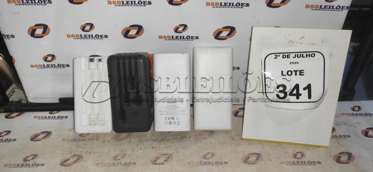 LOTE 341 - 04 POWER BANK DE MARCAS DIVERSAS. (NO ESTADO) ATENÇÃO! FAZER A VISITAÇÃO ANTES DE ARREMATAR, NÃO SABEMOS SE FUNCIONA, LEILÃO NÃO TEM GARANTIA E NEM DEVOLUÇÃO, SUJEITO A POSSÍVEIS AVARIAS VISÍVEIS/OCULTAS E/OU AUSÊNCIA DE COMPONENTES.