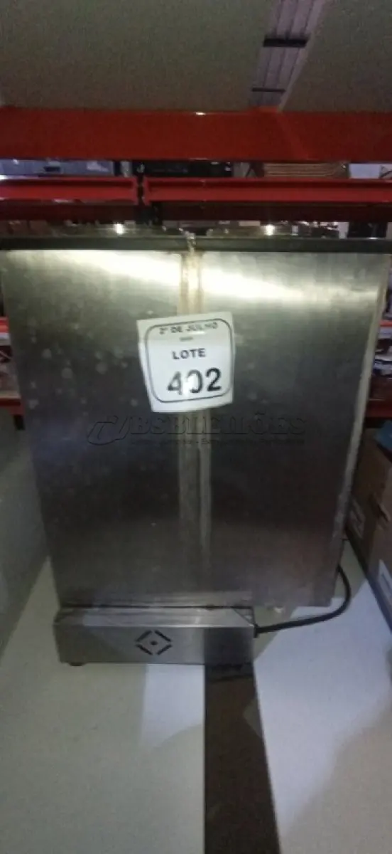 LOTE 402 - 01 CAFETEIRA INDUSTRIAL. (NO ESTADO) ATENÇÃO! FAZER A VISITAÇÃO ANTES DE ARREMATAR, NÃO SABEMOS SE FUNCIONA, LEILÃO NÃO TEM GARANTIA E NEM DEVOLUÇÃO, SUJEITO A POSSÍVEIS AVARIAS VISÍVEIS/OCULTAS E/OU AUSÊNCIA DE COMPONENTES.