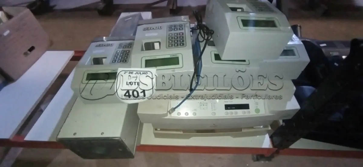 LOTE 401 - 01 IMPRESSORA MODELO XC865 MARCA XEROX, 01 DETECTOR DE METAIS MARCA MAGNETEC E 05 RELÓGIOS DE PONTO MARCA DIMEP. (NO ESTADO) ATENÇÃO! FAZER A VISITAÇÃO ANTES DE ARREMATAR, NÃO SABEMOS SE FUNCIONA, LEILÃO NÃO TEM GARANTIA E NEM DEVOLUÇÃO, SUJEITO A POSSÍVEIS AVARIAS VISÍVEIS/OCULTAS E/OU AUSÊNCIA DE COMPONENTES.
