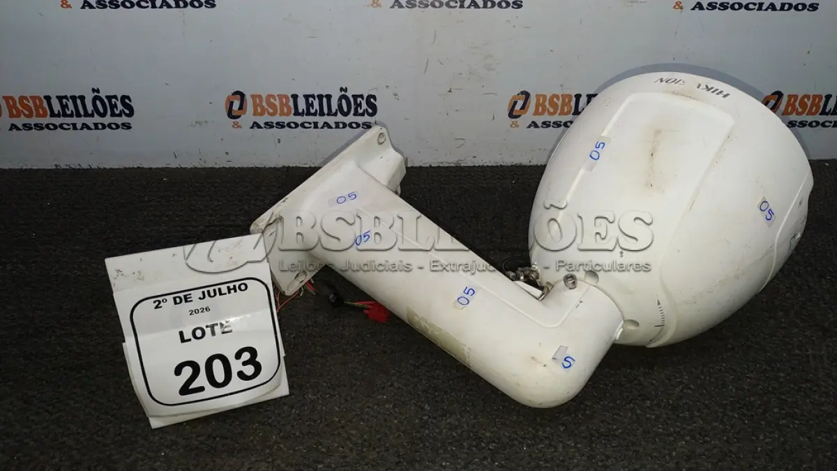 LOTE 203 - 01 CÂMERA DE MONITORAMENTO TIPO DOME MARCA HAKIVISION. (NO ESTADO) ATENÇÃO! FAZER A VISITAÇÃO ANTES DE ARREMATAR, NÃO SABEMOS SE FUNCIONA, LEILÃO NÃO TEM GARANTIA E NEM DEVOLUÇÃO, SUJEITO A POSSÍVEIS AVARIAS VISÍVEIS/OCULTAS E/OU AUSÊNCIA DE COMPONENTES.