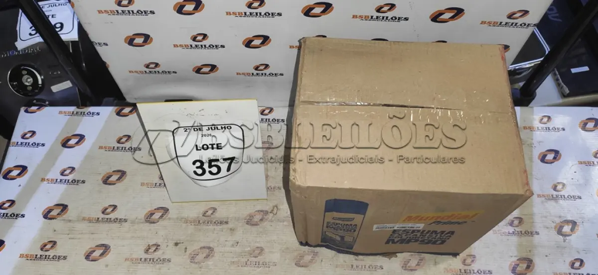 LOTE 357 - 12 LATAS DE ESPUMA EXPANSIVA DE POLIURETANO MP90 DE 500ML CADA MARCA MUNDIAL PRIME. (NO ESTADO) ATENÇÃO! FAZER A VISITAÇÃO ANTES DE ARREMATAR, NÃO SABEMOS SE FUNCIONA, LEILÃO NÃO TEM GARANTIA E NEM DEVOLUÇÃO, SUJEITO A POSSÍVEIS AVARIAS VISÍVEIS/OCULTAS E/OU AUSÊNCIA DE COMPONENTES.