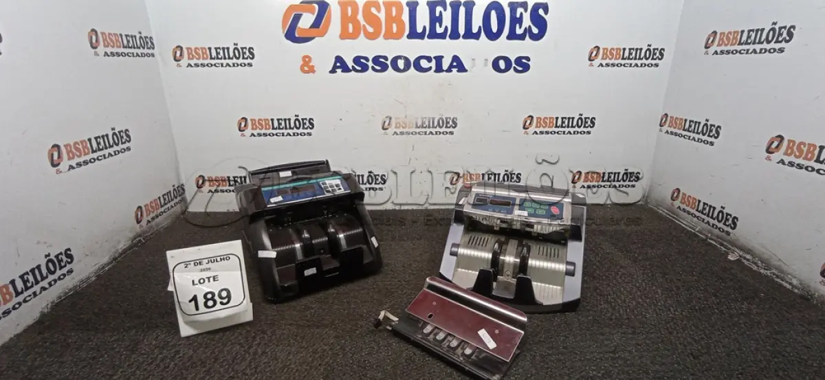 LOTE 189 - 02 MÁQUINAS DE CONTAR CÉDULA. (NO ESTADO) ATENÇÃO! FAZER A VISITAÇÃO ANTES DE ARREMATAR, NÃO SABEMOS SE FUNCIONA, LEILÃO NÃO TEM GARANTIA E NEM DEVOLUÇÃO, SUJEITO A POSSÍVEIS AVARIAS VISÍVEIS/OCULTAS E/OU AUSÊNCIA DE COMPONENTES.