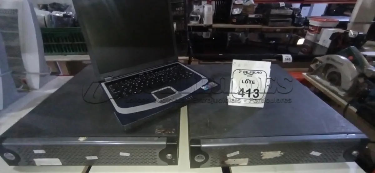 LOTE 413 - 02 GERENCIADORES DE ARMAZENAMENTO EM REDE MARCA PELCO ENDURA E 01 NOTEBOOK MARCA NOVA DATA. (NO ESTADO) ATENÇÃO! FAZER A VISITAÇÃO ANTES DE ARREMATAR, NÃO SABEMOS SE FUNCIONA, LEILÃO NÃO TEM GARANTIA E NEM DEVOLUÇÃO, SUJEITO A POSSÍVEIS AVARIAS VISÍVEIS/OCULTAS E/OU AUSÊNCIA DE COMPONENTES.
