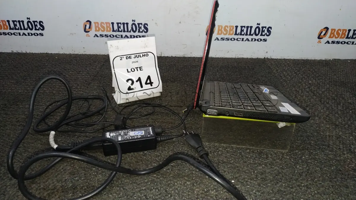 LOTE 214 - 01 NOTEBOOK MODELO IDEAPAD S10-3 MARCA LENOVO COM FONTE. (NO ESTADO) ATENÇÃO! FAZER A VISITAÇÃO ANTES DE ARREMATAR, NÃO SABEMOS SE FUNCIONA, LEILÃO NÃO TEM GARANTIA E NEM DEVOLUÇÃO, SUJEITO A POSSÍVEIS AVARIAS VISÍVEIS/OCULTAS E/OU AUSÊNCIA DE COMPONENTES.